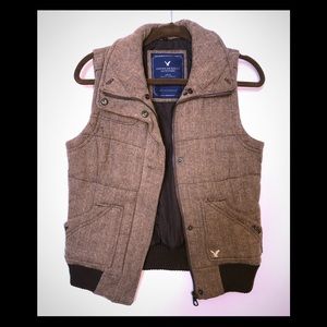 AE Vest